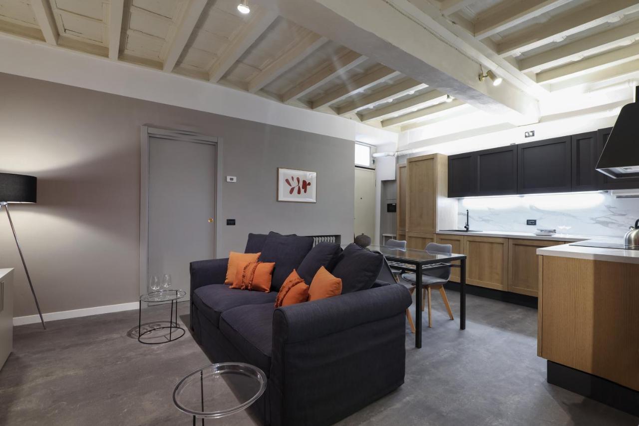 Contempora Apartments - Ampio Monolocale Medici 7 มิลาน ภายนอก รูปภาพ