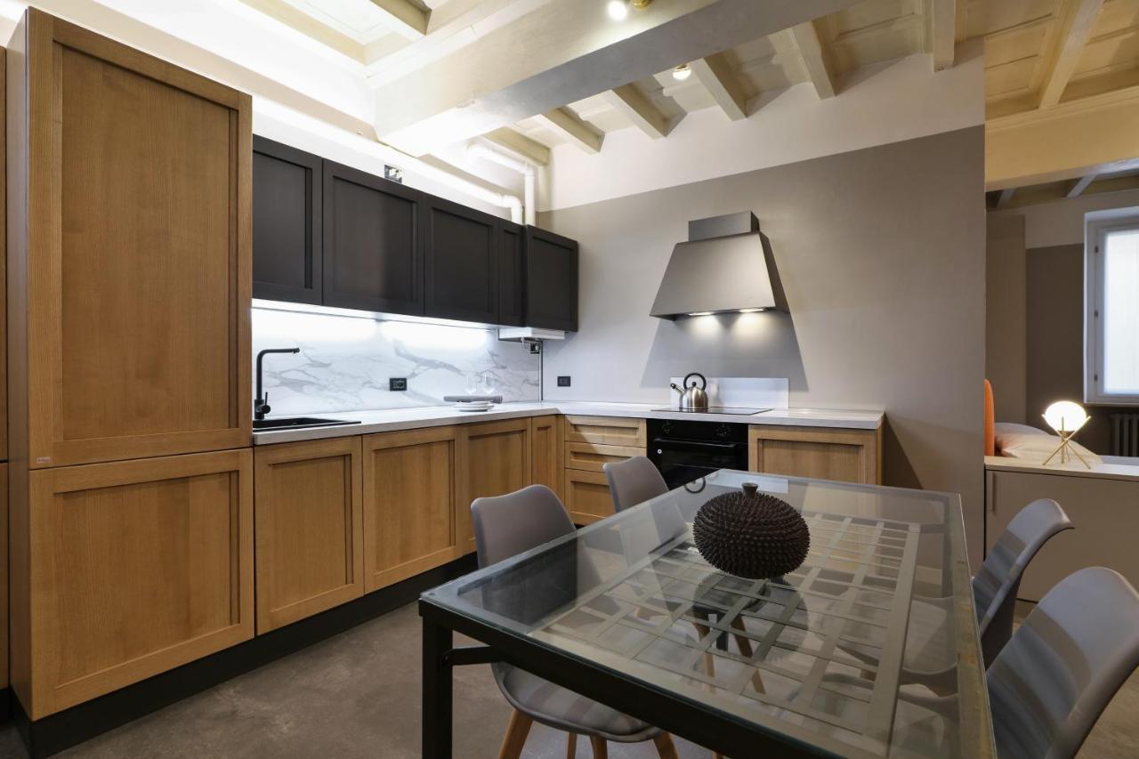 Contempora Apartments - Ampio Monolocale Medici 7 มิลาน ภายนอก รูปภาพ