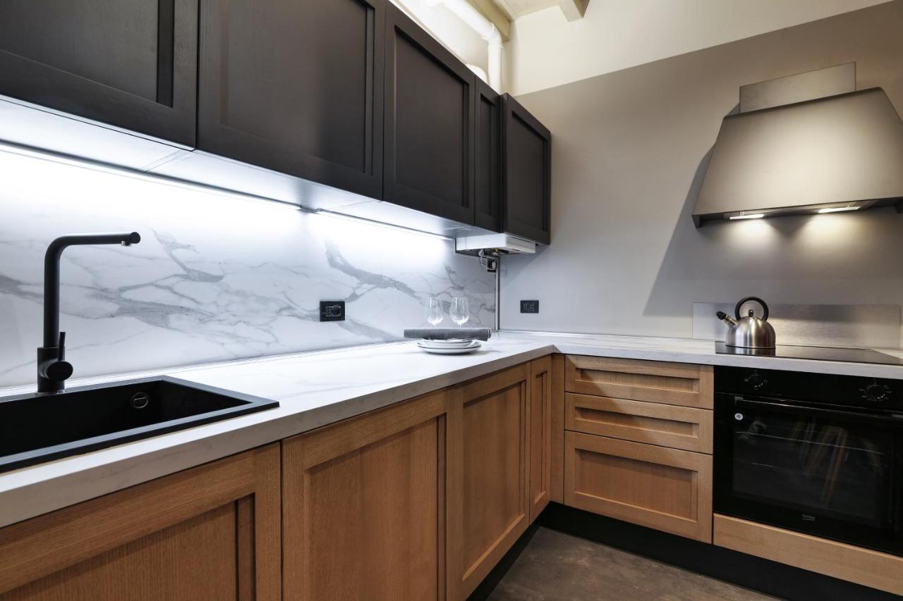 Contempora Apartments - Ampio Monolocale Medici 7 มิลาน ภายนอก รูปภาพ