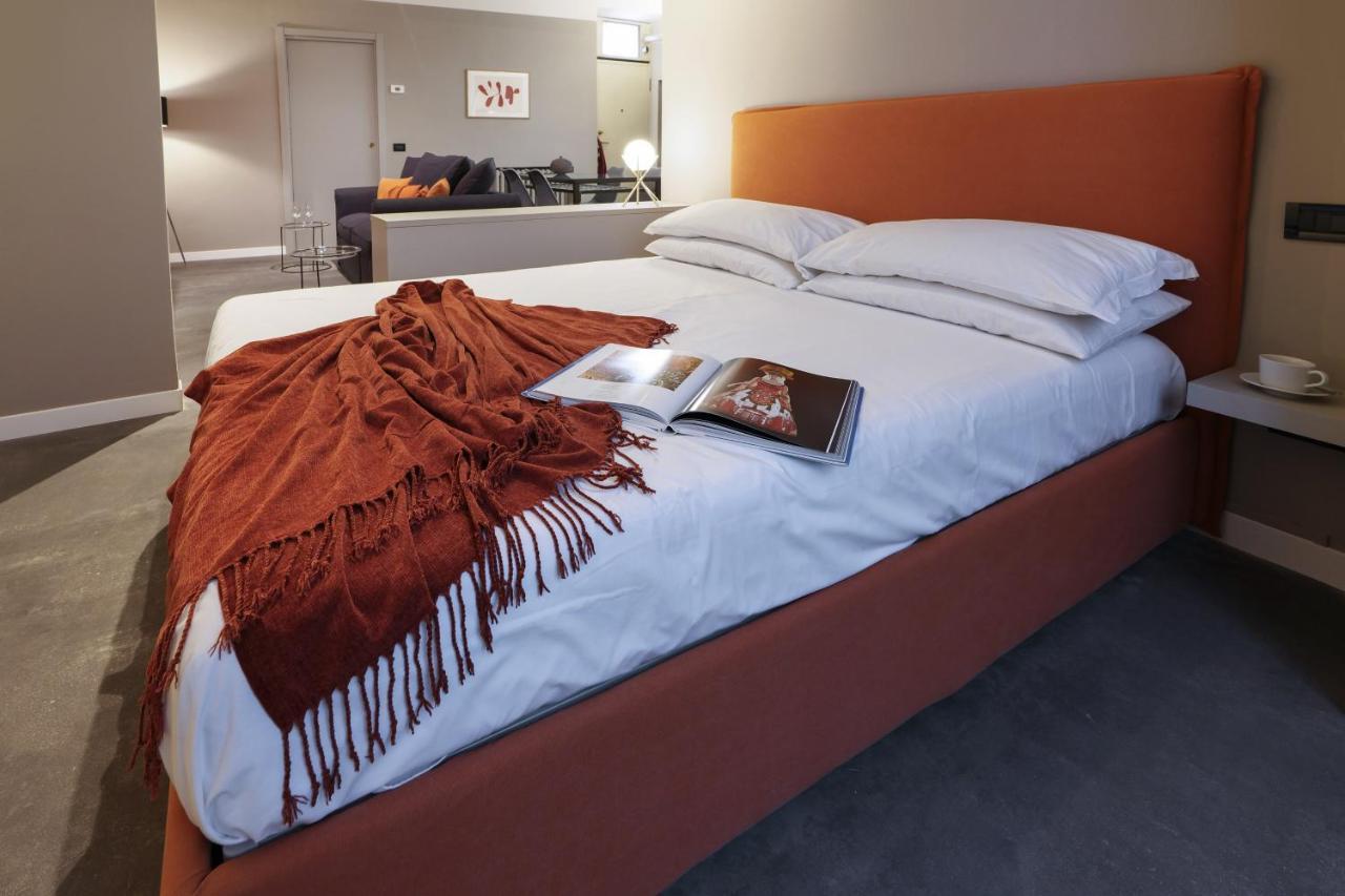 Contempora Apartments - Ampio Monolocale Medici 7 มิลาน ภายนอก รูปภาพ